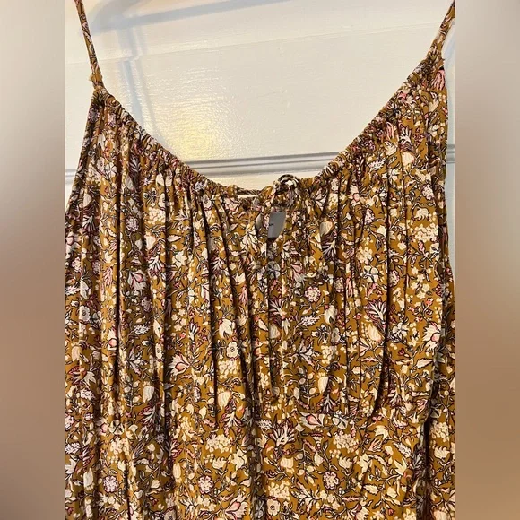 Old Navy Cami Dress - Picture 3 of 3